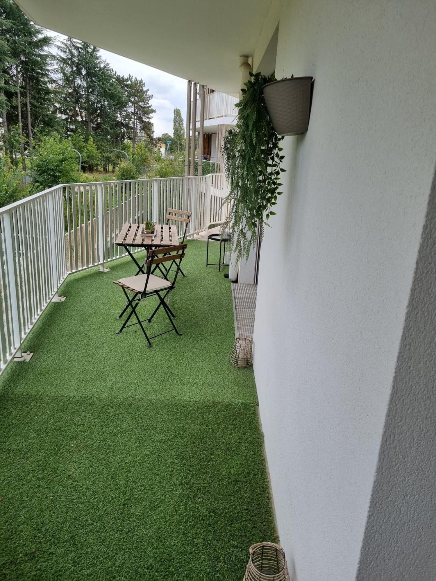 Allee Des Cedres Villepinte  Exterior photo